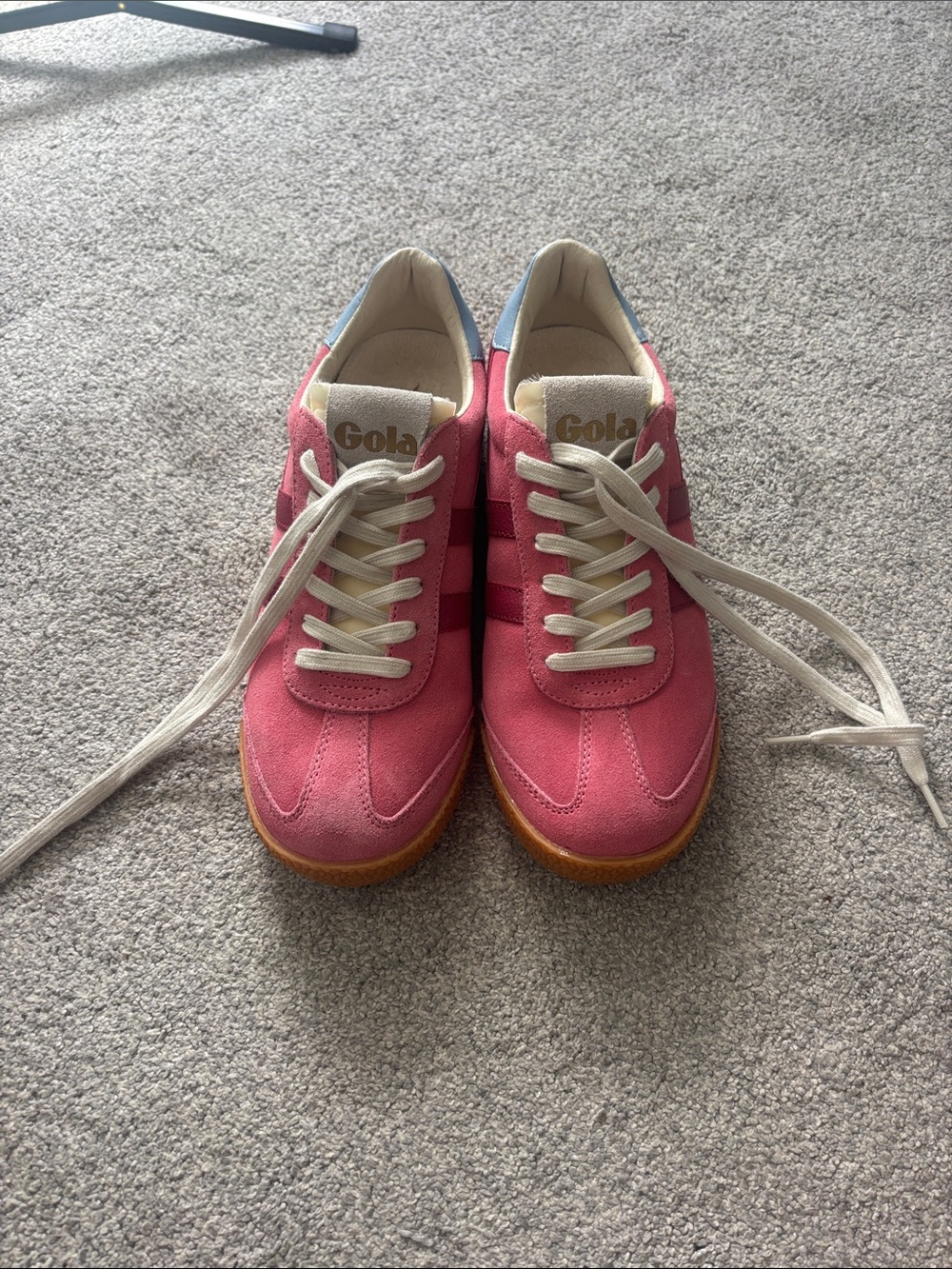 Gola Pink Suede Retro Low-Top Sneakers with Cream Laces size 7.5